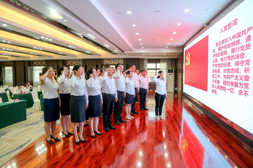 图片1 图片1