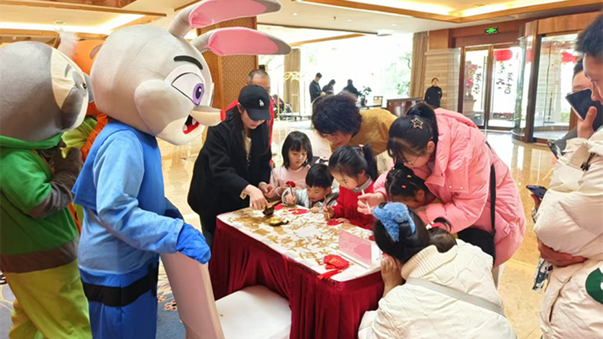 图片四 图片四