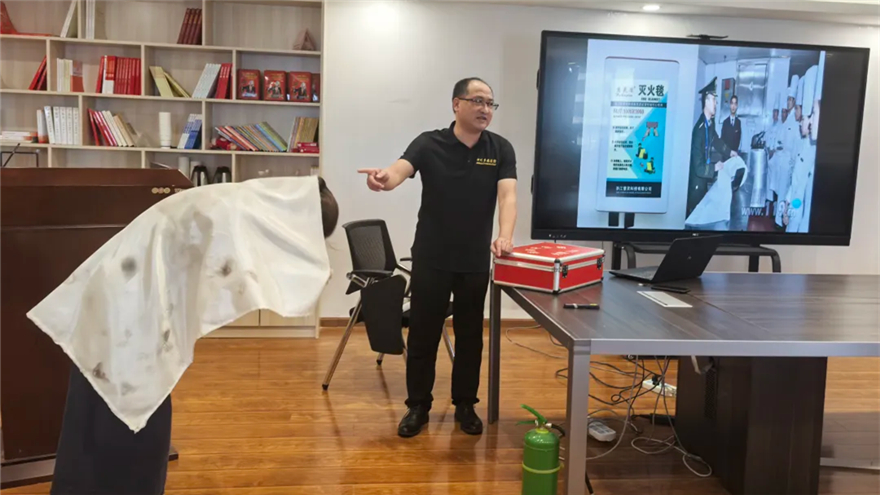 筑牢安全防线  护航企业发展——西津物流联合金控公司开展安全培训暨应急演练